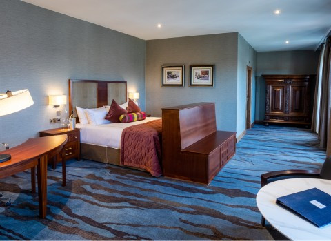 Landing page feature boxes www.lawlors.ie_v2